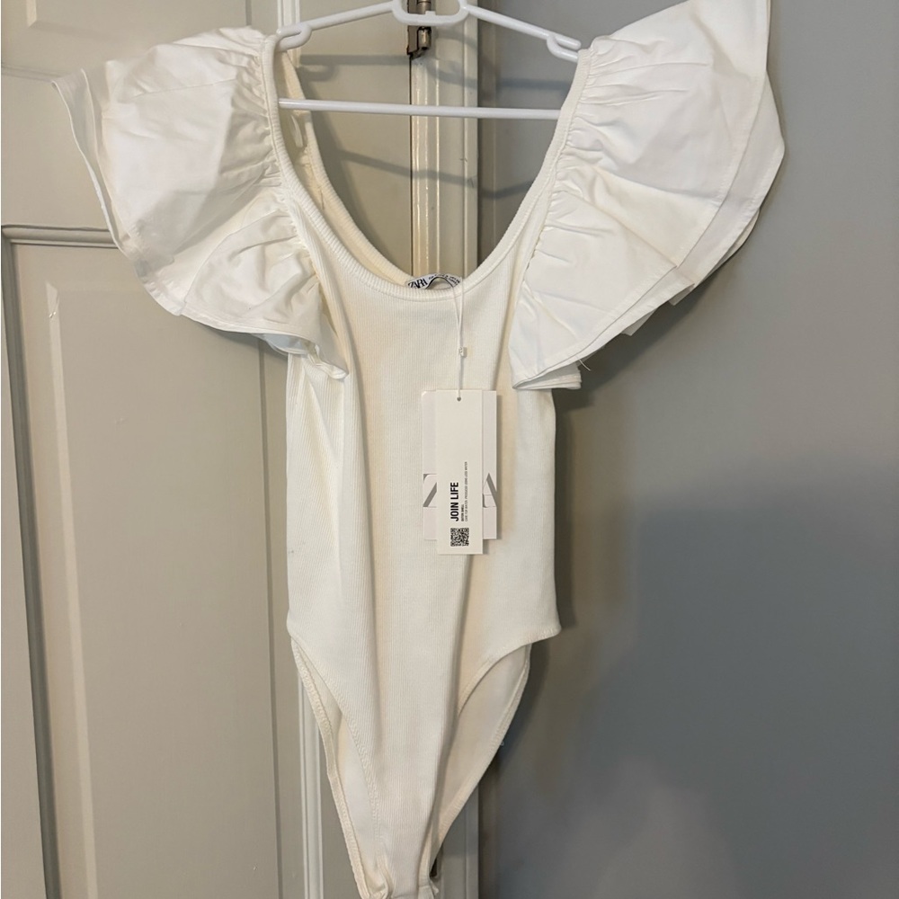 Zara White Ruffled Sleeve Bodysuit